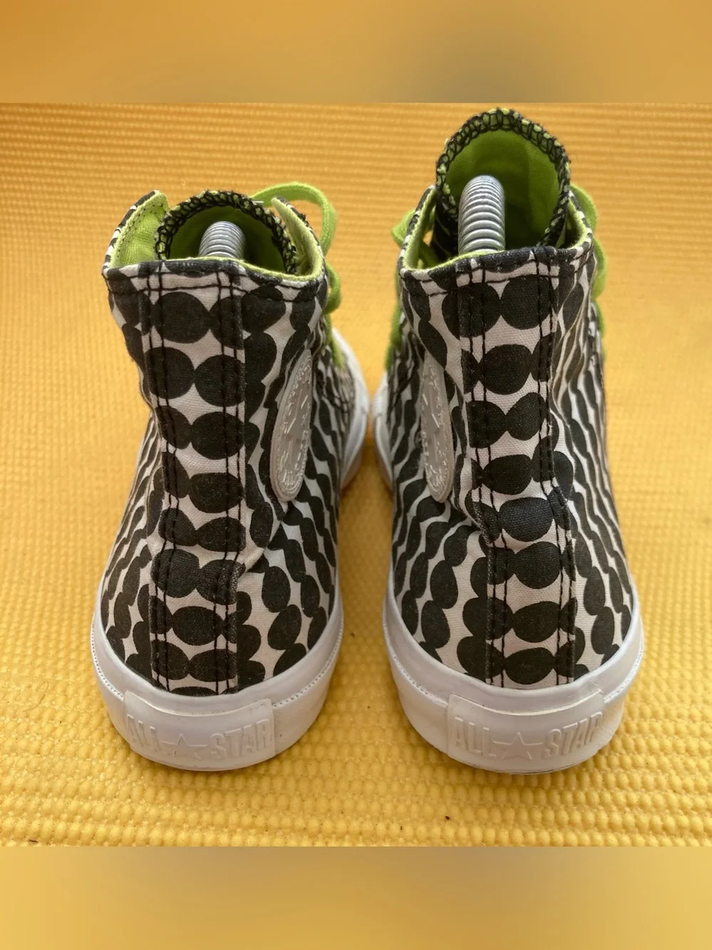 Converse High-Top Sneakers in Black, White & Lime Green size 4 youth Girls